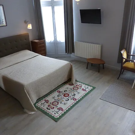 Des Thermes ホテル 2*