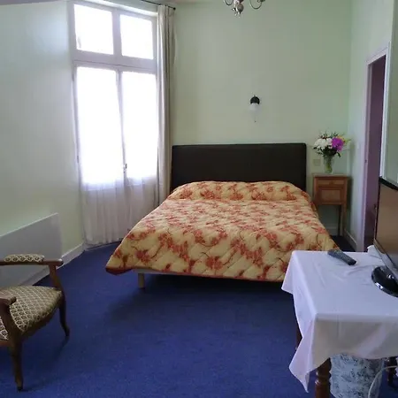 ホテル Des Thermes