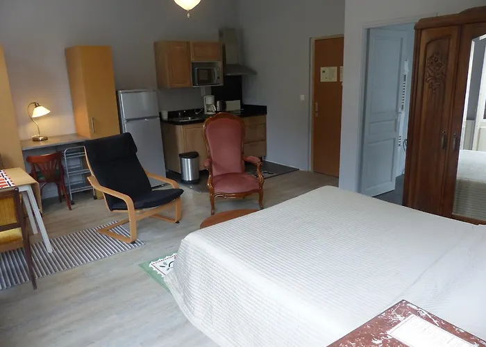 Des Thermes Bourbon-lʼArchambault