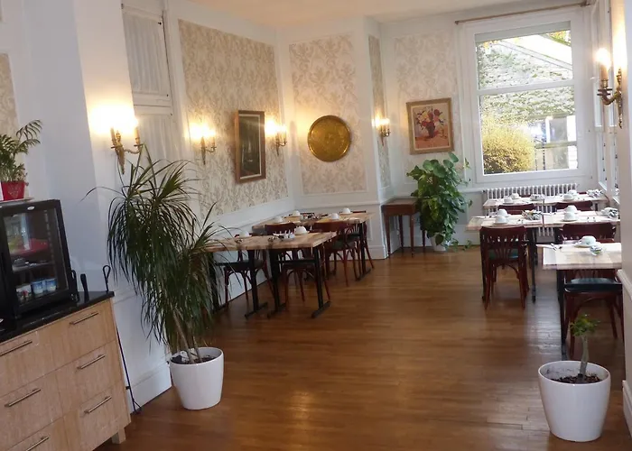 Otel Des Thermes Bourbon-lʼArchambault