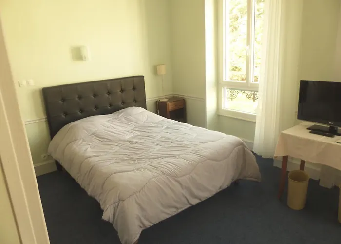 Des Thermes Bourbon-lʼArchambault