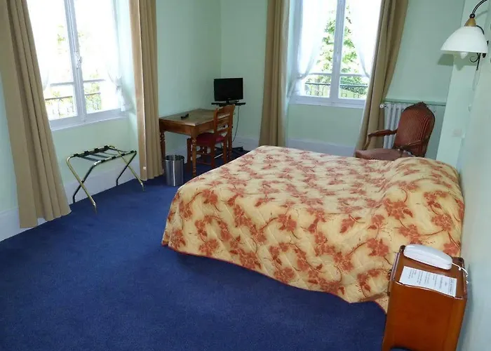 Otel Des Thermes Bourbon-lʼArchambault